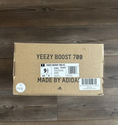 2018 Yeezy Boost 700 V2 Static - Pair 1st Batch Yzy