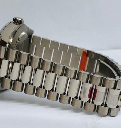 Rolex Day-date 40 White Gold Green Roman Dial 40mm