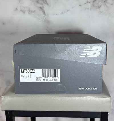 580 Cream Green
