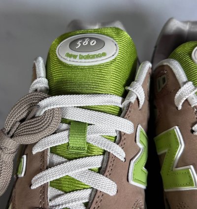 580 Cream Green