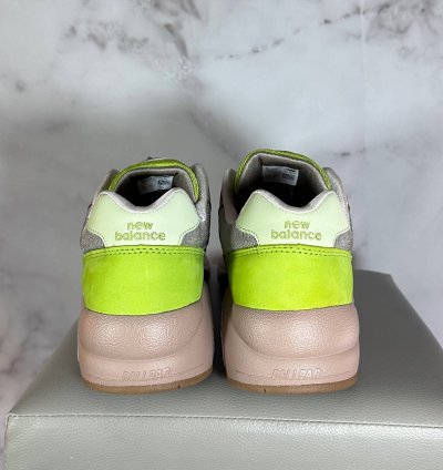 580 Cream Green