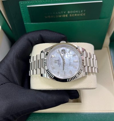 Rolex Day-date 40 White Gold Mother Of Pearl Diamond Dial 228239