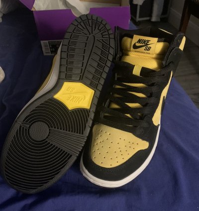 Nike Sb Dunk High Reverse Golden Rods