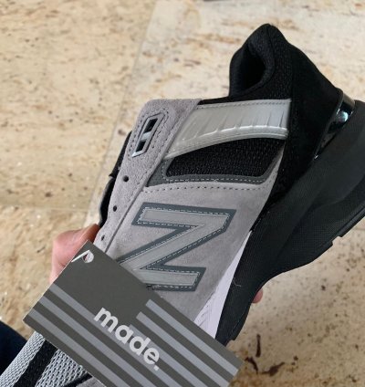 990 V5 In Grey Black