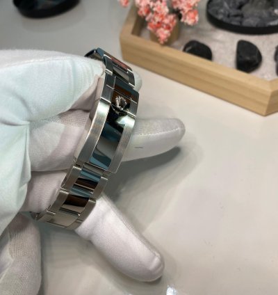 Rolex Daytona Platinum new Unworn Piece Of The First Platinum Daytona Discontinued