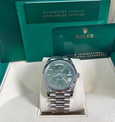 Rolex Day-date 40 White Gold Olive Green Roman Dial Fluted