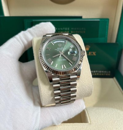 Rolex Day-date 40 White Gold Olive Green Roman Dial Fluted