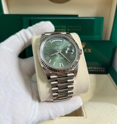 Rolex Day-date 40 White Gold Olive Green Roman Dial Fluted