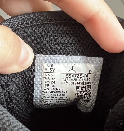 2020 Air Jordan 1 Mid Gs Banned
