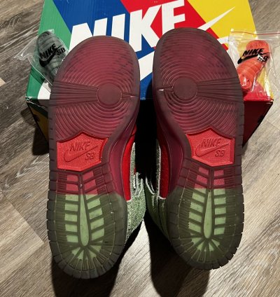 Nike Sb Dunk High Strawberry Cough