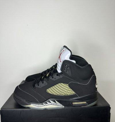 Jordan 5 Metallic Black