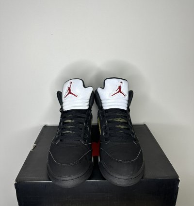 Jordan 5 Metallic Black