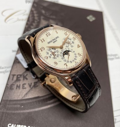 Patek Philippe Perpetual Calendar 39mm Rose Gold Ref 5327r-001