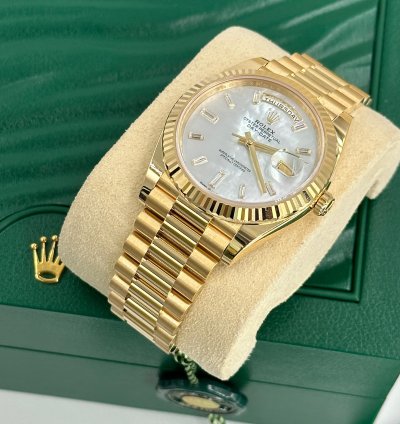 Rolex Day-date 40 White Mother Of Pearl Diamonds Dial