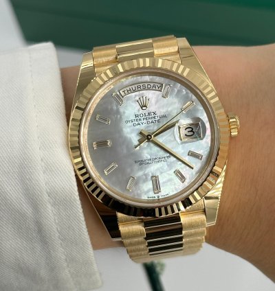 Rolex Day-date 40 White Mother Of Pearl Diamonds Dial