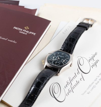 Patek Philippe Perpetual Calendar 5040g