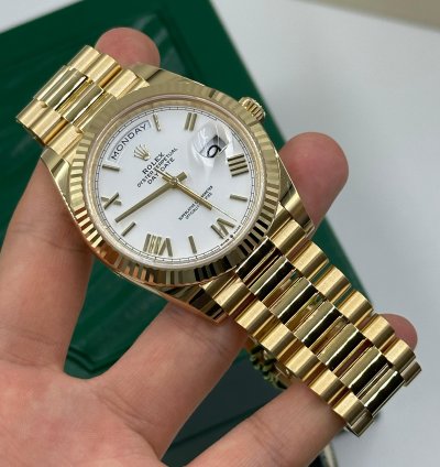Rolex Day-date 40 White Roman
