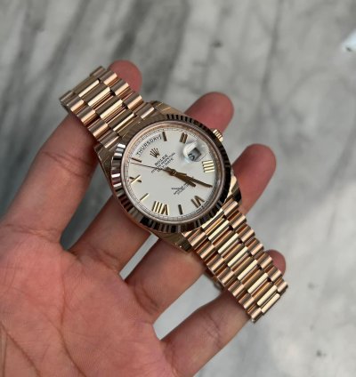 Rolex Day-date 40 White Roman 18k Rose Gold