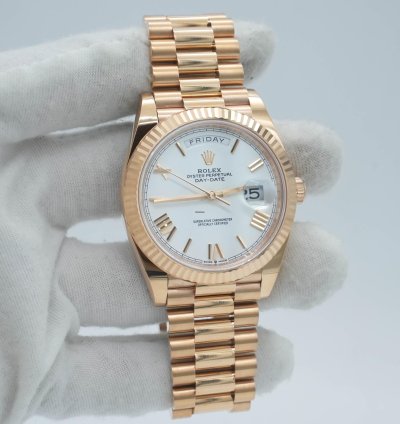 Rolex Day-date 40 White Roman Dial