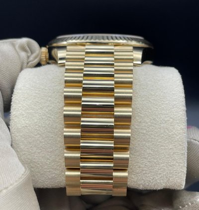 Rolex Day-date 40 White Roman Dial Unworn