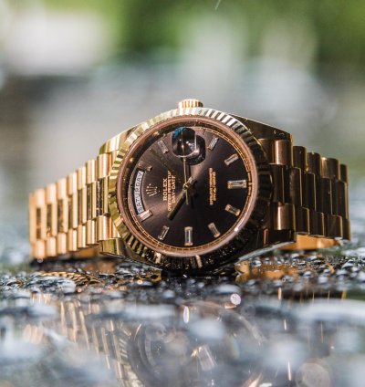 Rolex Day-date 40 Yellow Gold - Black Dial - Diamond Baguette