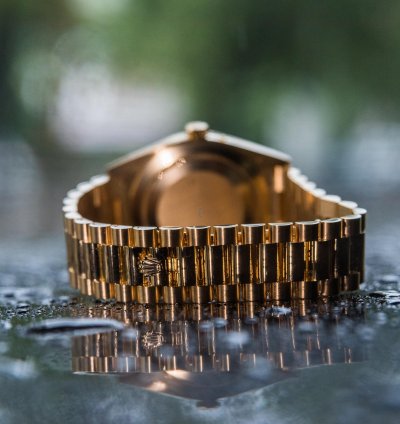 Rolex Day-date 40 Yellow Gold - Black Dial - Diamond Baguette