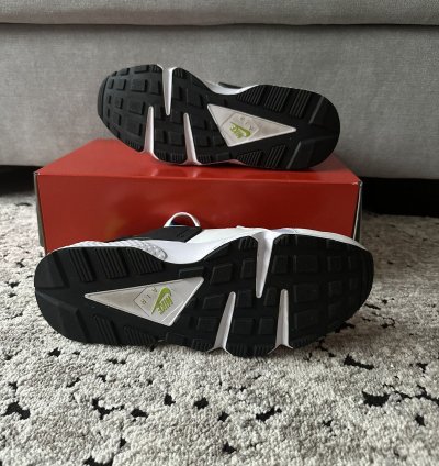 2021 Nike Air Huarache Run Scream Green