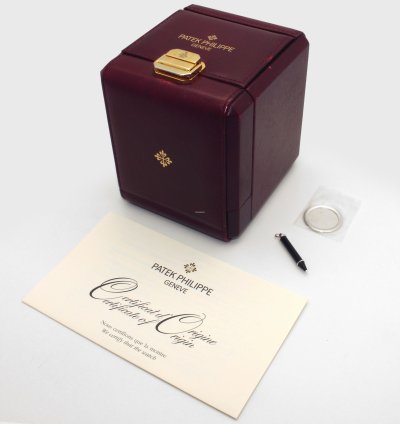 Patek Philippe Perpetual Calendar 5136 1g Complete Box And Original Warranty