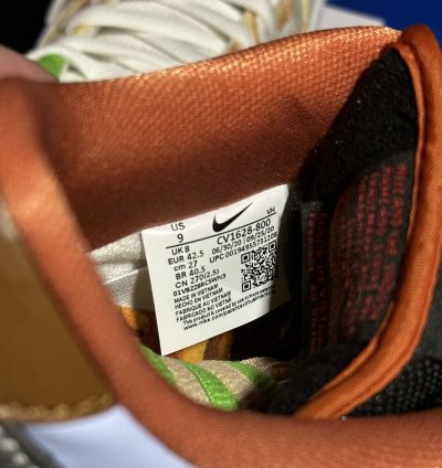 Nike Sb Dunk Low Street Hawker