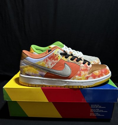 Nike Sb Dunk Low Street Hawker