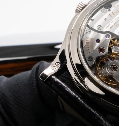 Patek Philippe Perpetual Calendar 5140g-001