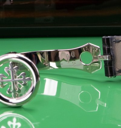 Patek Philippe Perpetual Calendar 5140g-001