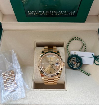 Rolex Day-date 40 Yellow Gold Champagne Dial Box And Papers