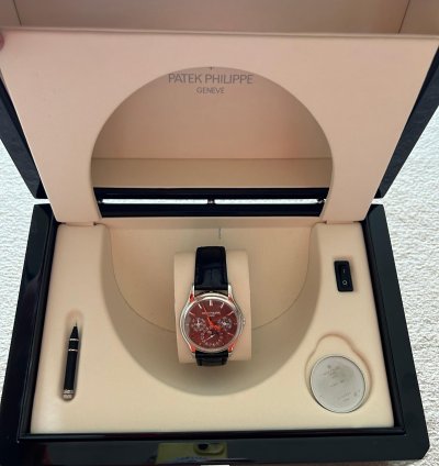 Patek Philippe Perpetual Calendar 5140p-017