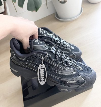 Aime Le Dore New Balance 1000 Black brand New