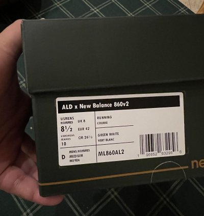 Aime Leon Adore New Balance 860v2