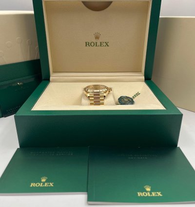 Rolex Day-date 40 Yellow Gold Day-date 40 Champagne Baguette Dial 228238 Unworn 2023