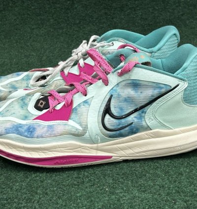 2022 Nike Kyrie Low 5 Community