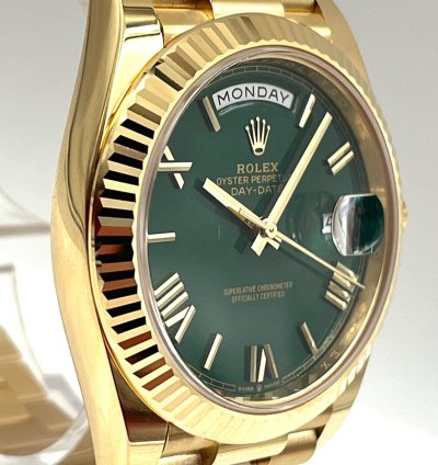 Rolex Day-date 40 Yellow Gold Day-date 40 Green Roman Dial 228238 Unworn 2024