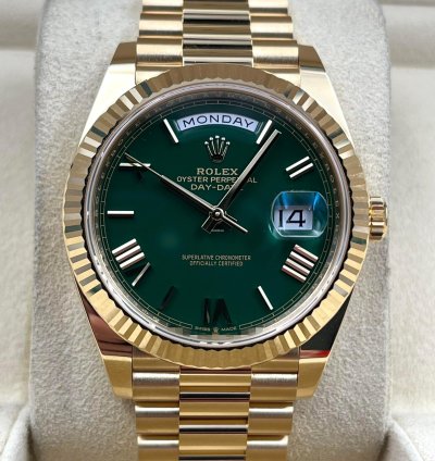 Rolex Day-date 40 Yellow Gold Day-date 40 Green Roman Dial 228238 Unworn 2024