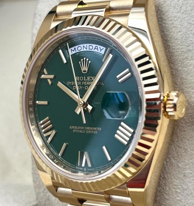 Rolex Day-date 40 Yellow Gold Day-date 40 Green Roman Dial 228238 Unworn 2024