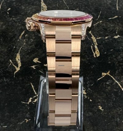 Rolex Daytona Rainbow - Rose Gold - 116505 - Custom Bezel - Diamonds - New