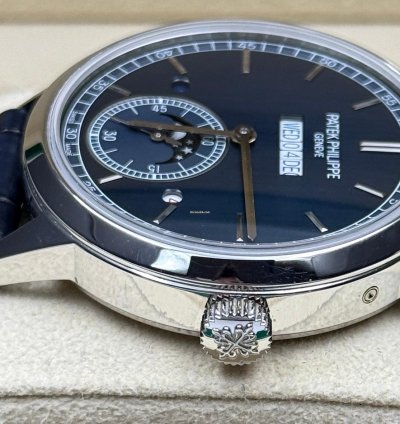 Patek Philippe Perpetual Calendar 5236p-001