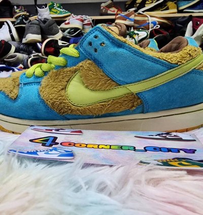 Nike Sb Dunk Low Baby Bear