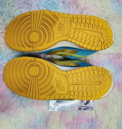 Nike Sb Dunk Low Baby Bear