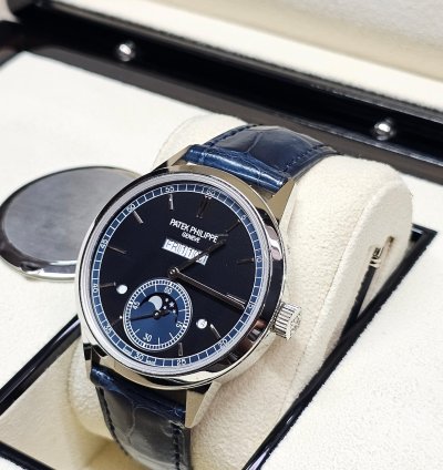 Patek Philippe Perpetual Calendar 5236p-001 With Papers And Box Full Set Like New