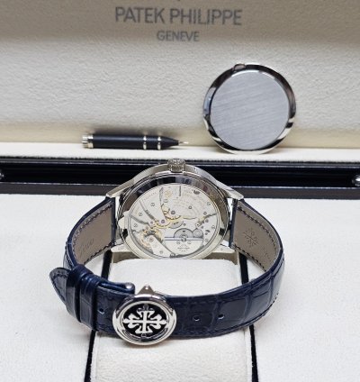 Patek Philippe Perpetual Calendar 5236p-001 With Papers And Box Full Set Like New