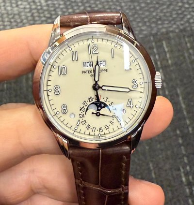 Patek Philippe Perpetual Calendar 5320g