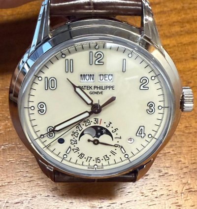Patek Philippe Perpetual Calendar 5320g