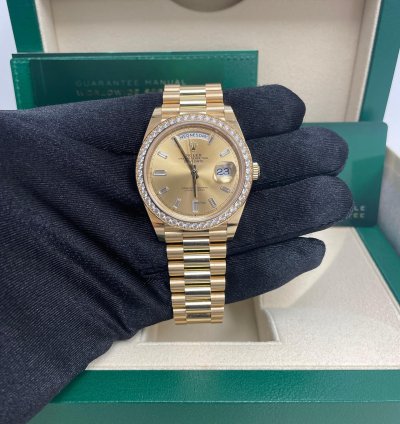 Rolex Day-date 40 Yellow Gold Day-date 40 Watch-yellow Gold Bezel-champagne Baguette Diamond Dial 228348rbr